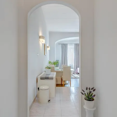 Apartment Apartment & Studio Riva Lucija By Litto