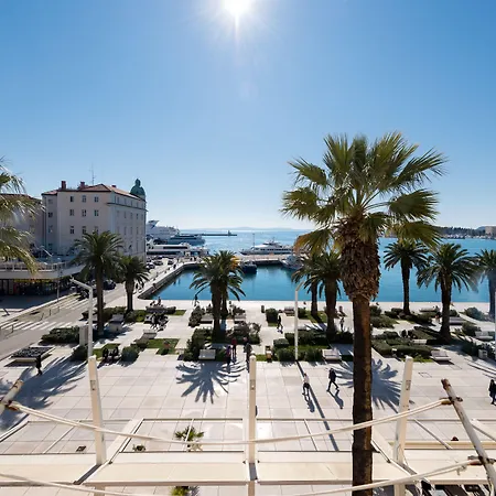 Lägenhet & Riva Lucija By Litto Split